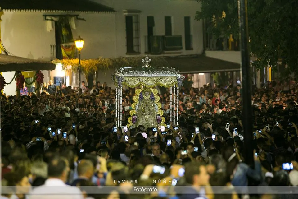 virgen en la calle 2018-96