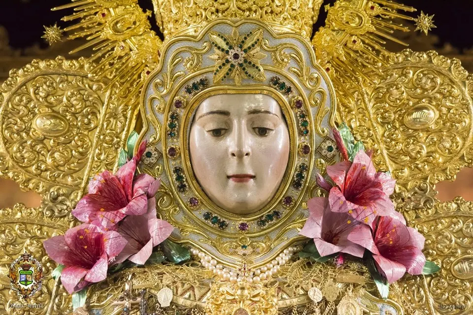 11-Virgen rocio preparada para romeria 2019-1