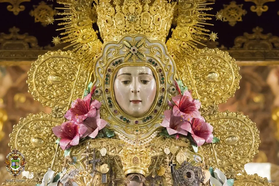 12-Virgen rocio preparada para romeria 2019-1