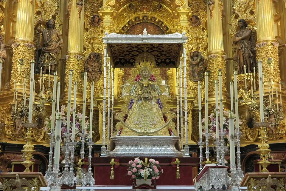 Virgen Rocío en Pentecostés