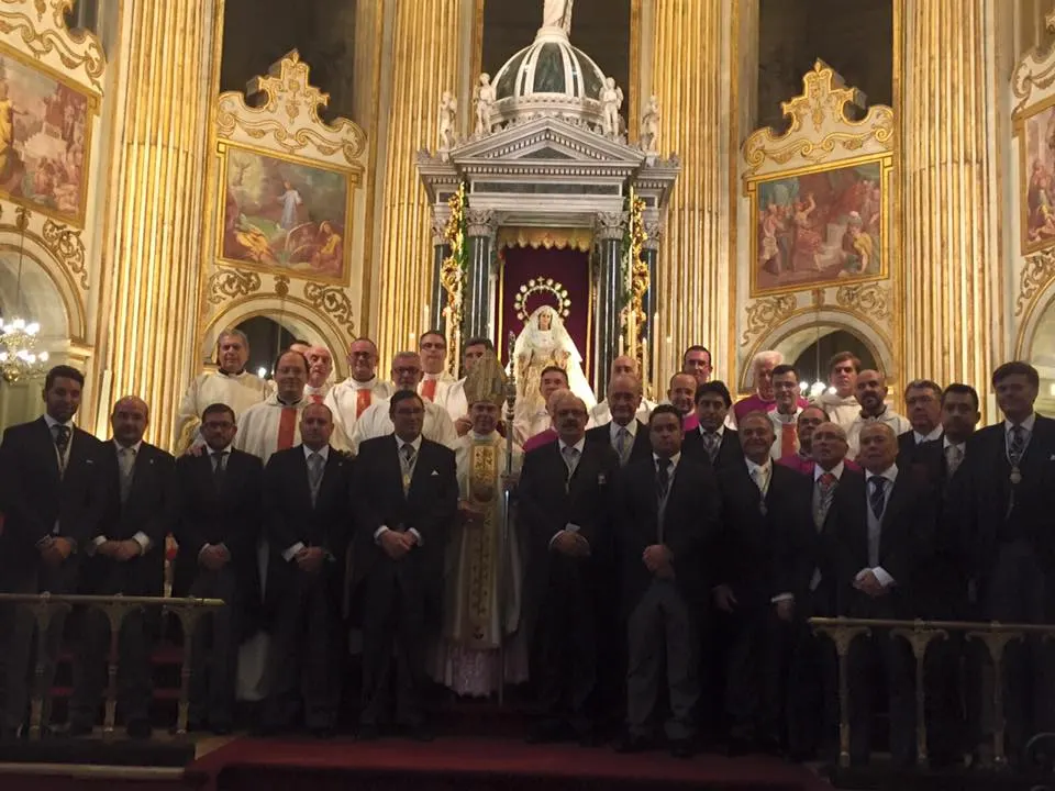 Rocio coronada 2015 malaga-3