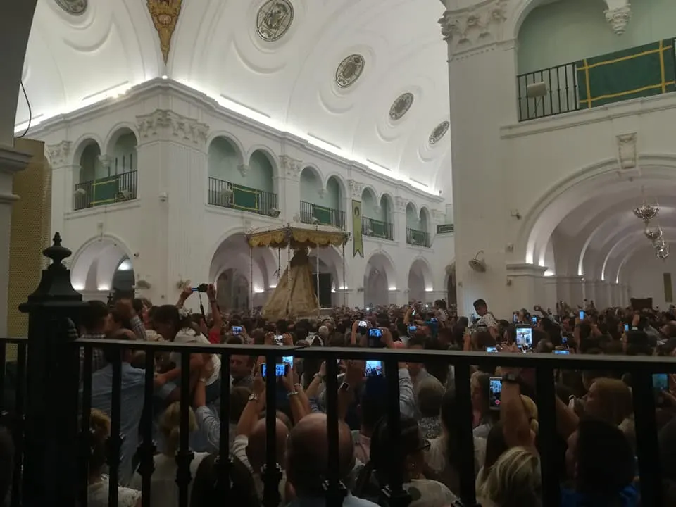virgen en la calle 2018-12