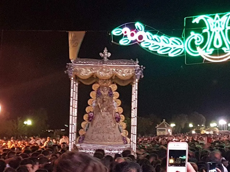 virgen en la calle 2018-22