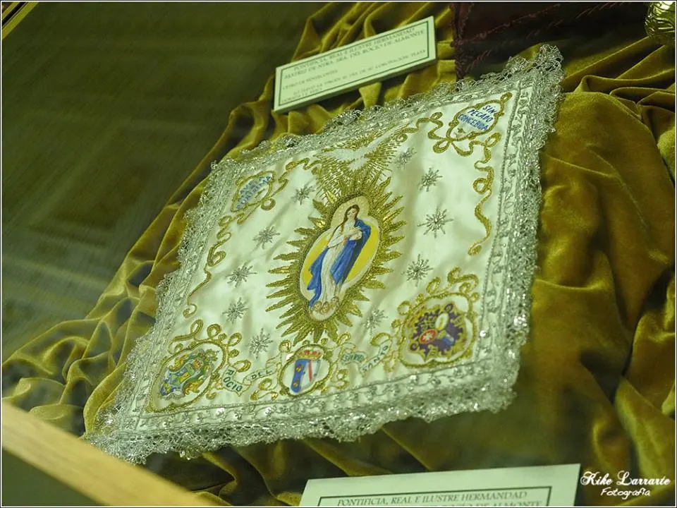 Exposicion rocio de amor y caridad en huelva 2018-16