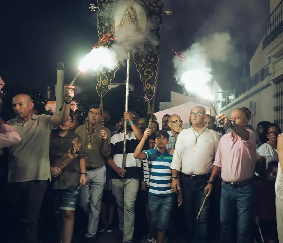 Rosarios previos a la venida