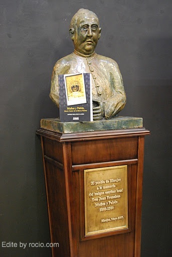 Monumento a Muñoz y Pabón