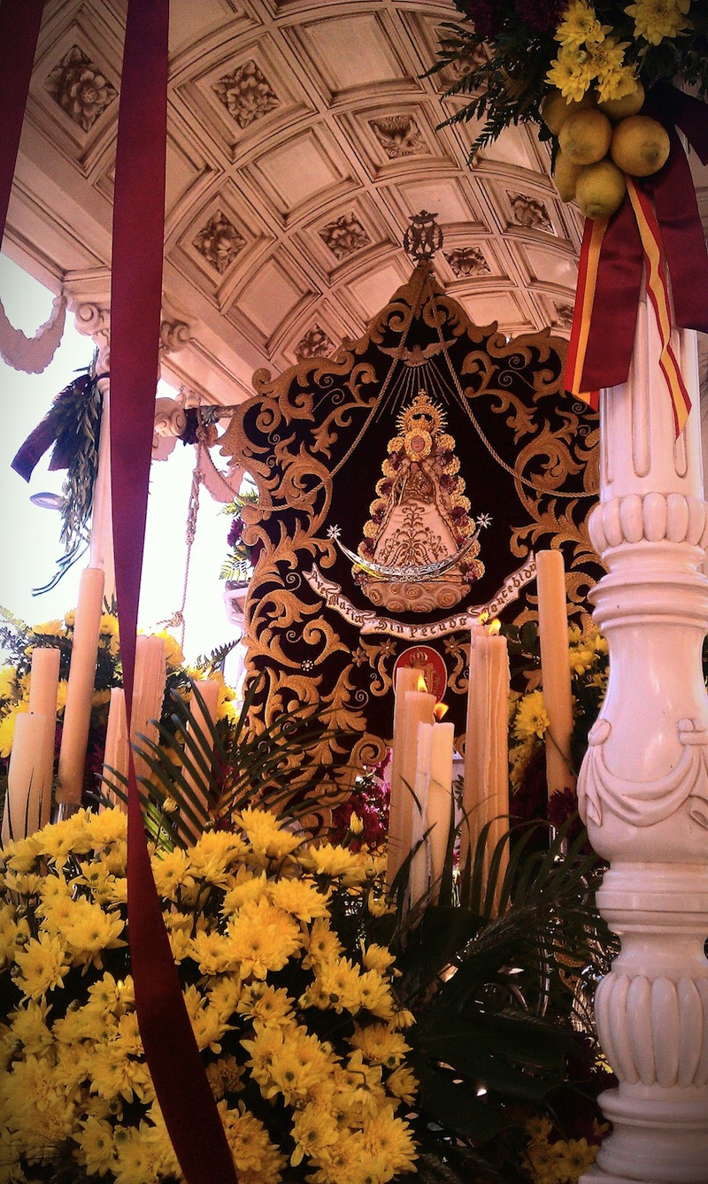 Simpecado de la Hdad de Alcalá