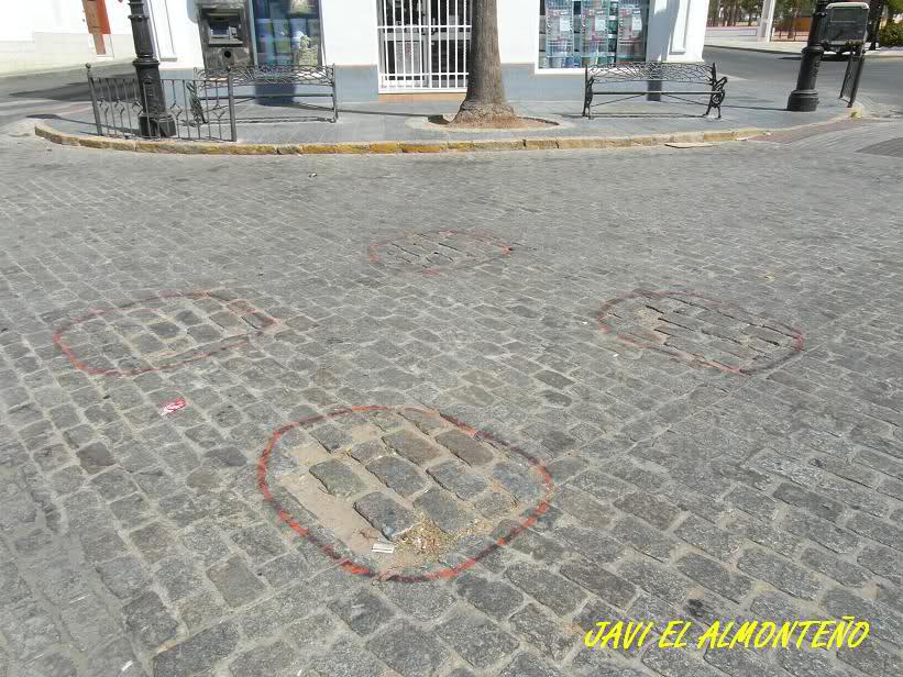 En el sitio llamado la zona del Monumento a las Yeguas, (Antigua Campana o Altozano), están señaladas en los adoquines , donde ira el arco de la estrella, frente al arco del Chaparral.