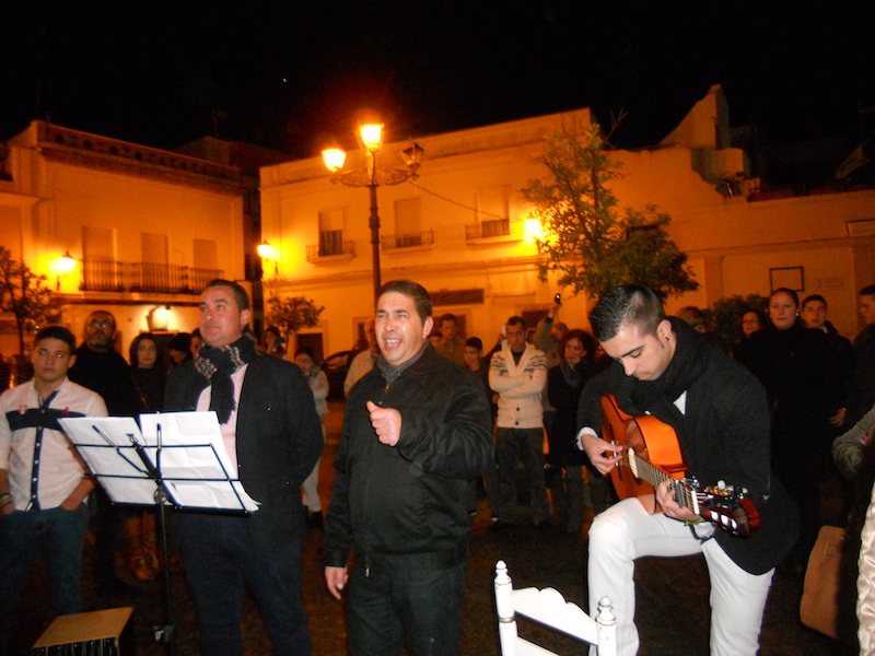 El Grupo Aires Nuevos cantando la Salve