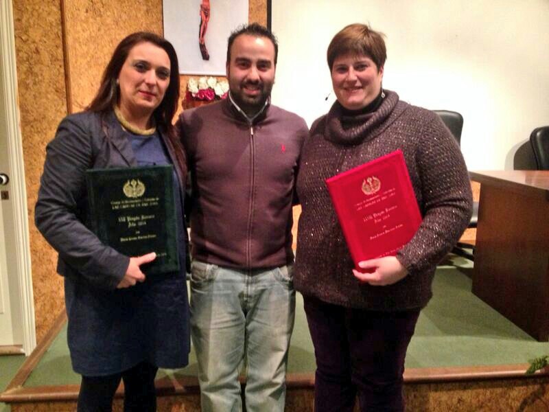 Hno. Mayor junto a las Pregoneras