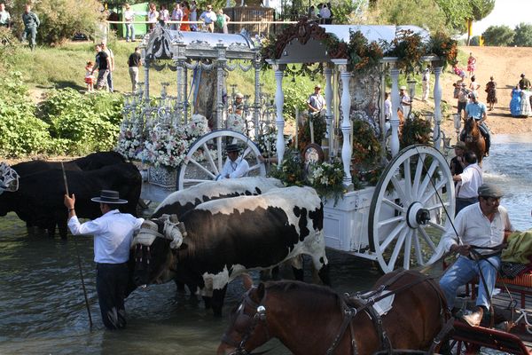 La Hdad. de Ronda y Marbella en el vado de Quema