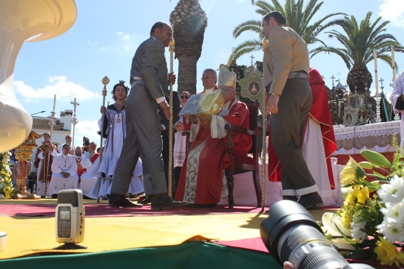 El Presidente y Hno. Mayor de la Hdad. Matriz en el acto de la Jura