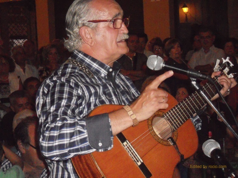 Distintos momentos de la actuación de Manolo Correa