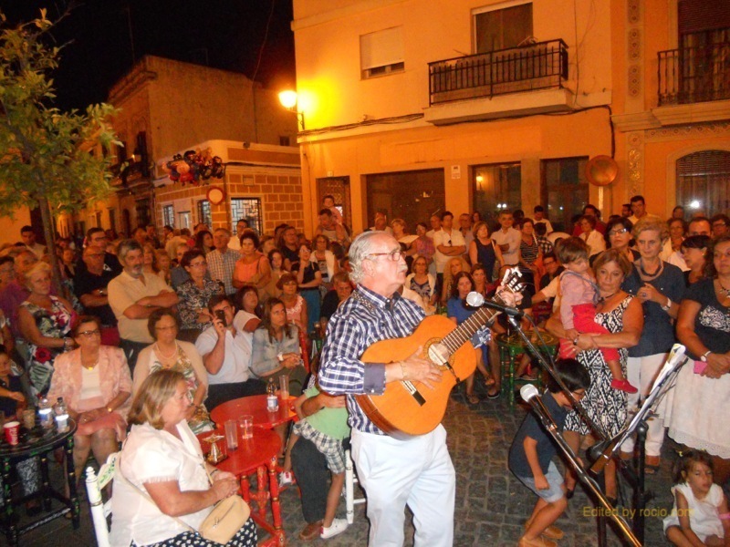 Distintos momentos de la actuación de Manolo Correa