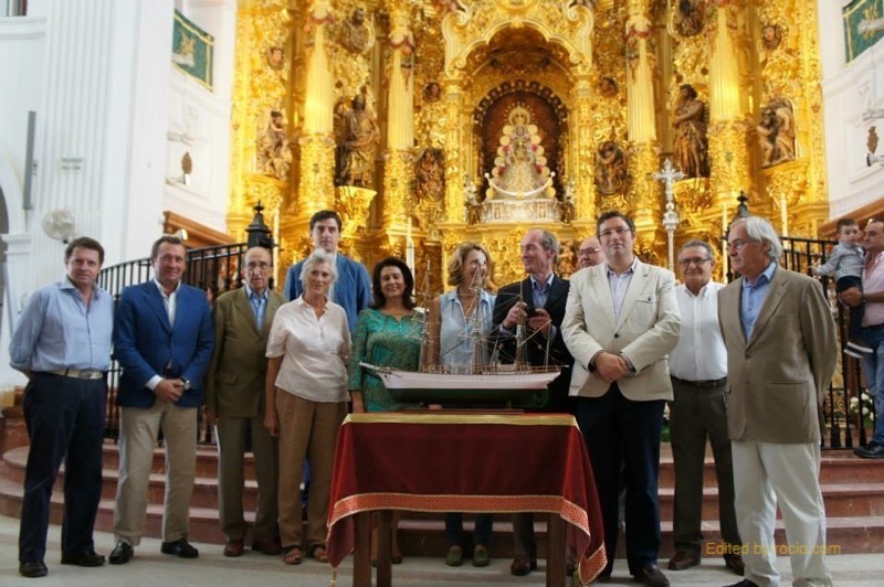 Acto de presentación en el Santuario del Rocío de la réplica restaurada de la corbeta 