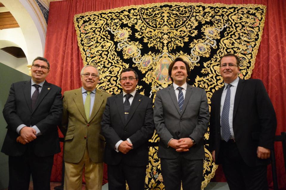 Virgen Rocio manto 2016 sevilla-3