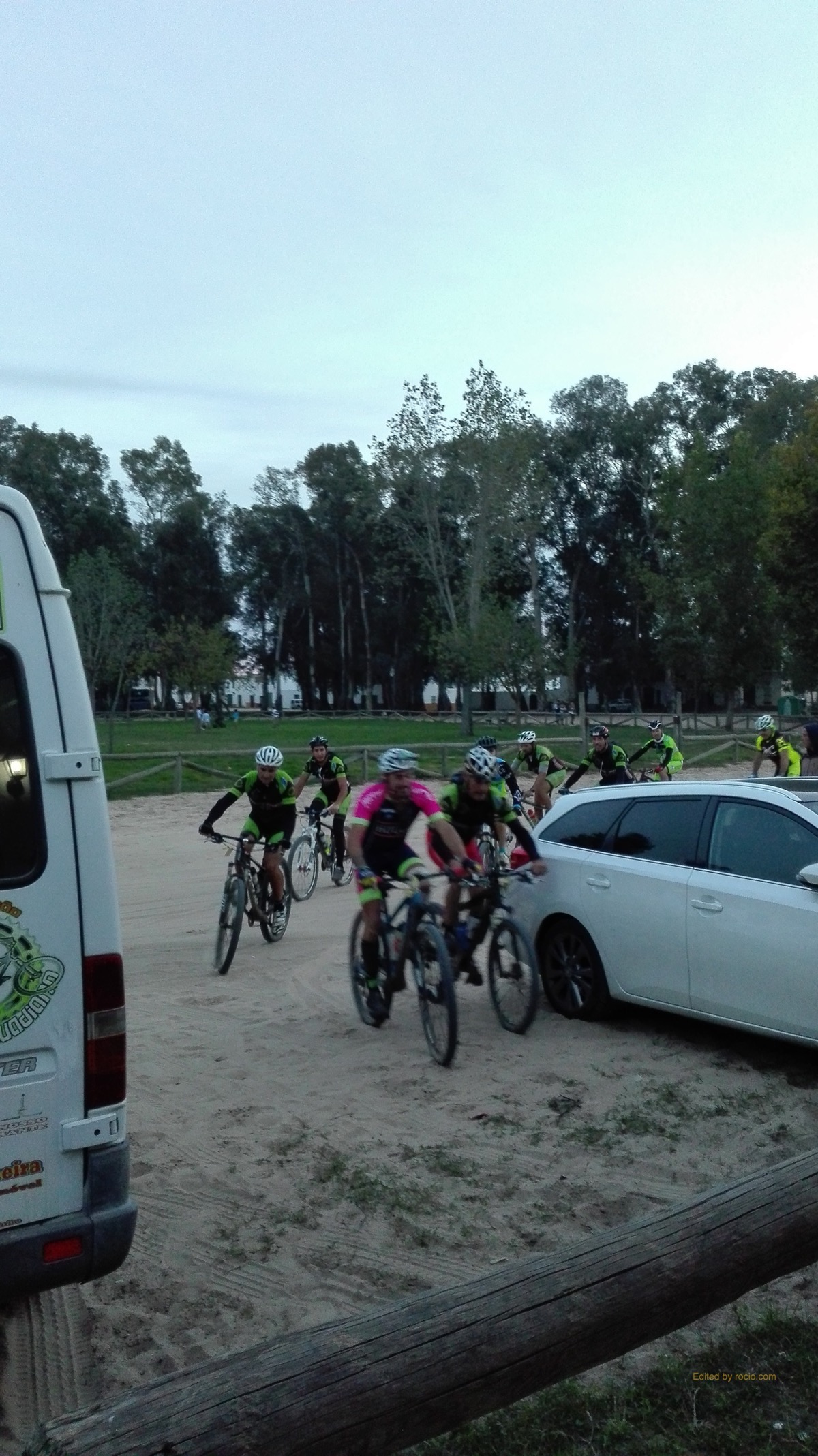 isla-cristina-ciclistas-2