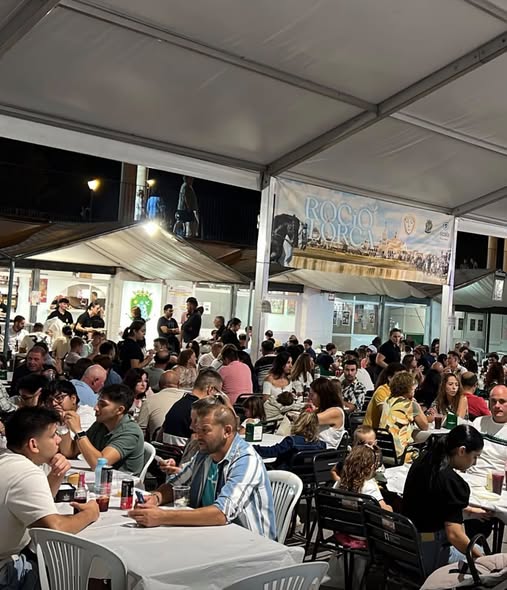 Caseta de la Hermandad del Rocío de Lorca durante la Feria de septiembre