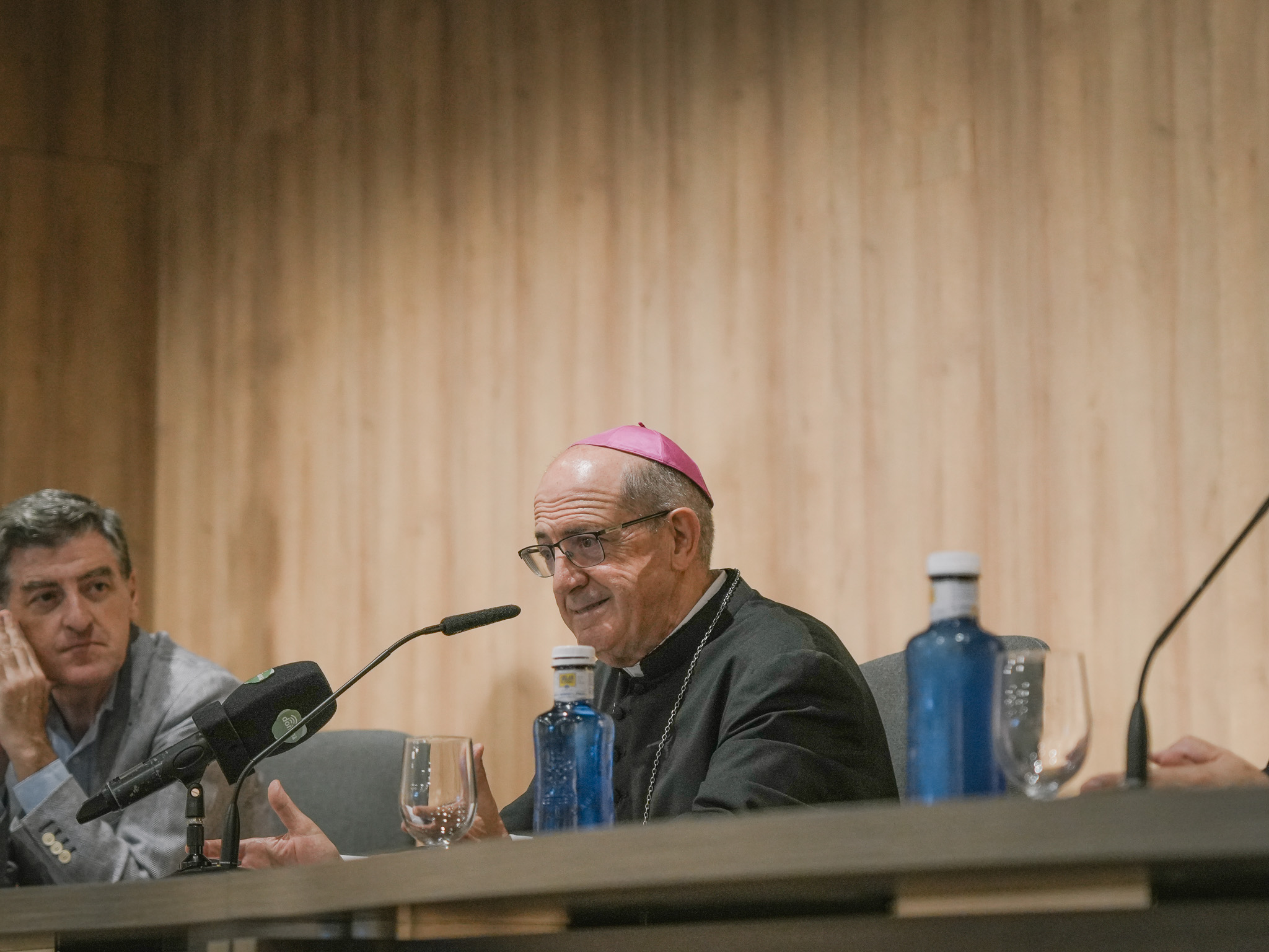 conferencia obispo de huelva