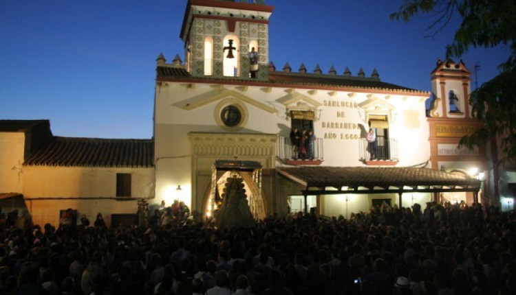 Sanlúcar de Barrameda – Cariñosa procesión de la Virgen del Rocío que recorrió ayer la ciudad