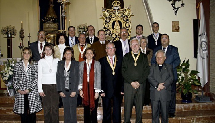 Nueva Junta de Gobierno de la Hermandad Castrense de Nuestra Señora del Rocío, con sede en Tablada