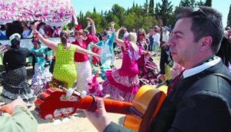 Color y espíritu andaluz en el Rocío de Rada