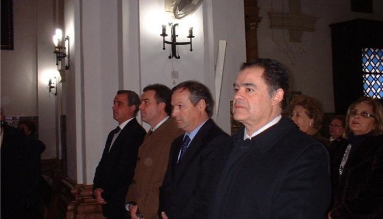 Colocación de un azulejo conmemorativo de la Hermandad de Ronda en La Palma