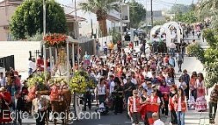Los vecinos de El Raal celebran el próximo domingo la romería de la Virgen del Rocío