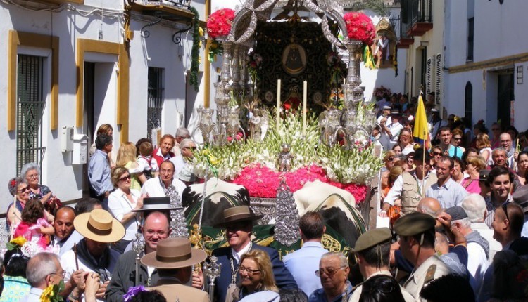 El Pleno de Gines acuerda solicitar la declaración de Fiesta de Interés Turístico de Andalucía para la Salida de la Carretas