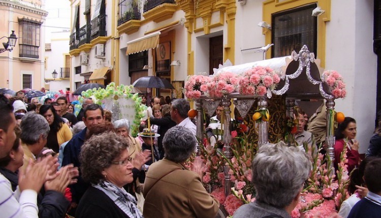 Gines llevó la esencia rociera al centro de Sevilla