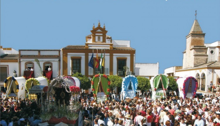 La Salida de las Carretas de Gines hacia El Rocío, declarada Fiesta de Interés Turístico de Andalucía