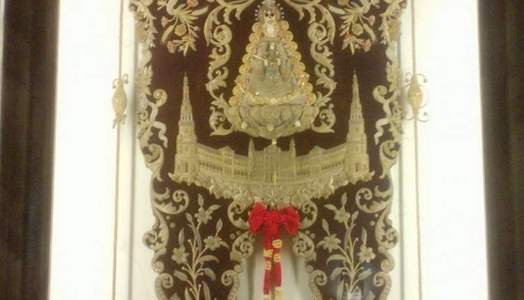 Hermandad de Sevilla Sur – Proceso de modificación y conservación del Simpecado