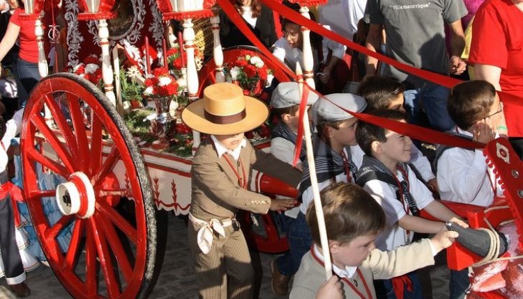 “EL ROCIÍTO” O ROCÍO DE LOS NIÑOS EN VILLAMANRIQUE