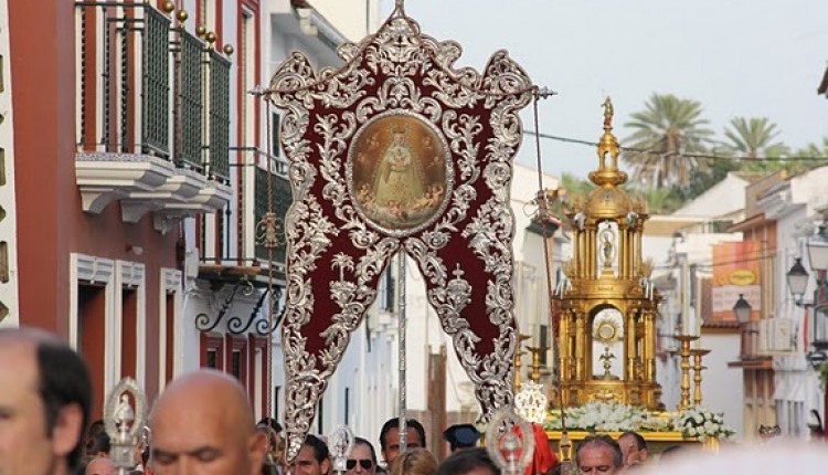 Hermandad de Villamanrique – TOMA DE POSESIÓN DE LOS HERMANOS MAYORES DE LA PRIMERA Y MÁS ANTIGUA HERMANDAD DEL ROCÍO.