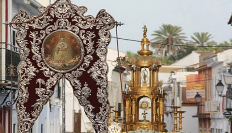 LA PRIMERA Y MÁS ANTIGUA HERMANDAD DEL ROCÍO DE VILLAMANRIQUE ACOMPAÑARÁ AL SANTÍSIMO SACRAMENTO EN LA PROCESIÓN DEL CORPUS CHRISTI.