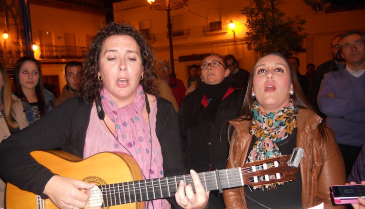 Hermandad de Isla Cristina – ANA RODRÍGUEZ Y MARITONI CONTRERAS CANTAN LA SALVE