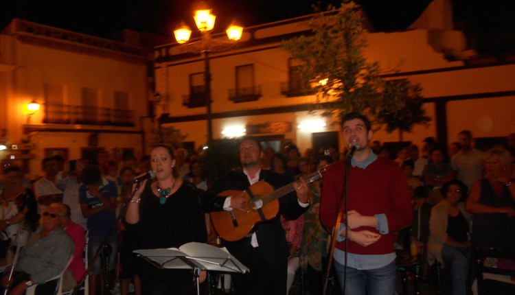 Hermandad de Isla Cristina – JESÚS PEREA, ELENA BOBES y LUÍS GALLARDO CANTAN LA SALVE