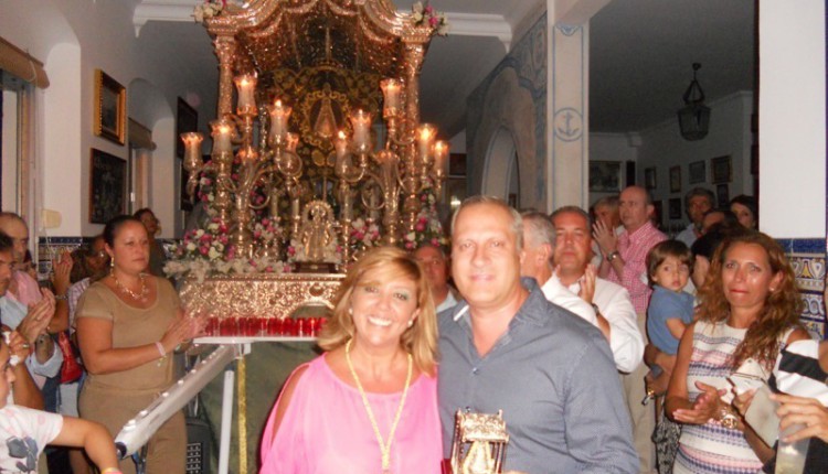 Hermandad de Isla Cristina – La casa Tintineo con la Hermandad