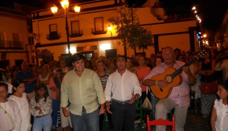 Hermandad de Isla Cristina – Calle Moguer canta la Salve