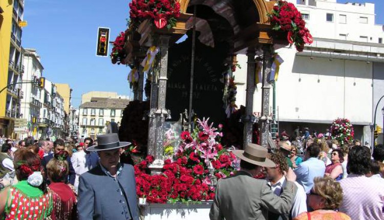 Salida de las Hermandades al Rocío el viernes 15 de mayo