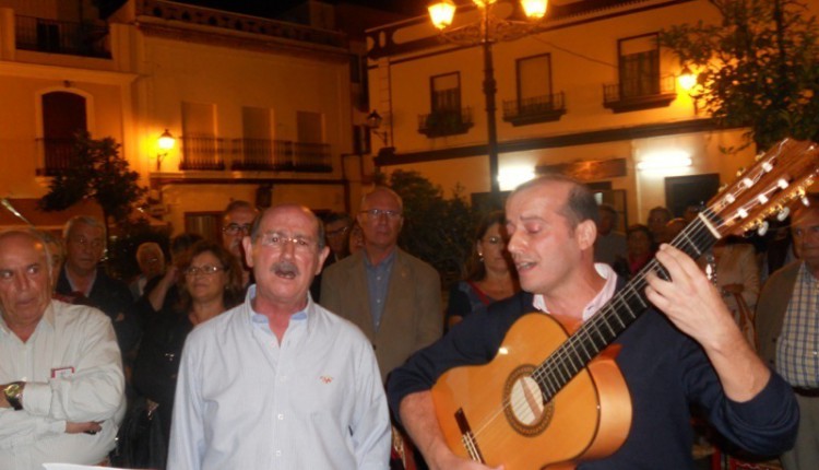 Hermandad de Isla Cristina – La familia Carrasco canta la Salve