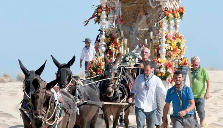 Salidas y Misas de Romeros de las Hermandades del Rocío el martes 19 de mayo de 2015
