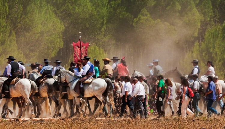 Salidas y Misas de Romeros de las Hermandades del Rocío el miércoles 20 de mayo de 2015