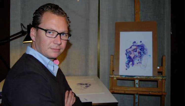 Juan Miguel Martín realizará la felicitación navideña 2015 de la  Hermandad Matriz