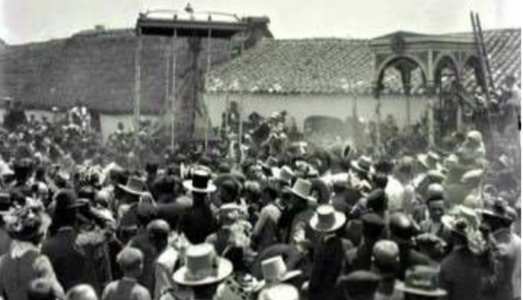 Villamanrique abrió puntual a las 12 presentación ante la Matriz