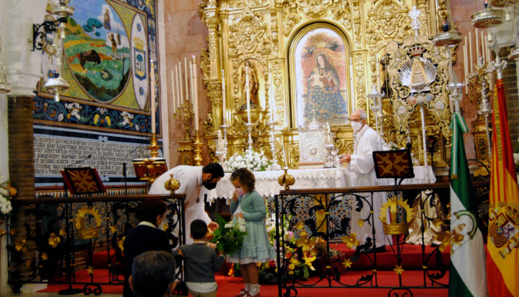 Emigrantes realizará mañana, 1 de mayo de 2024, su tradicional ofrenda floral a la Patrona de Huelva, la Virgen de la Cinta