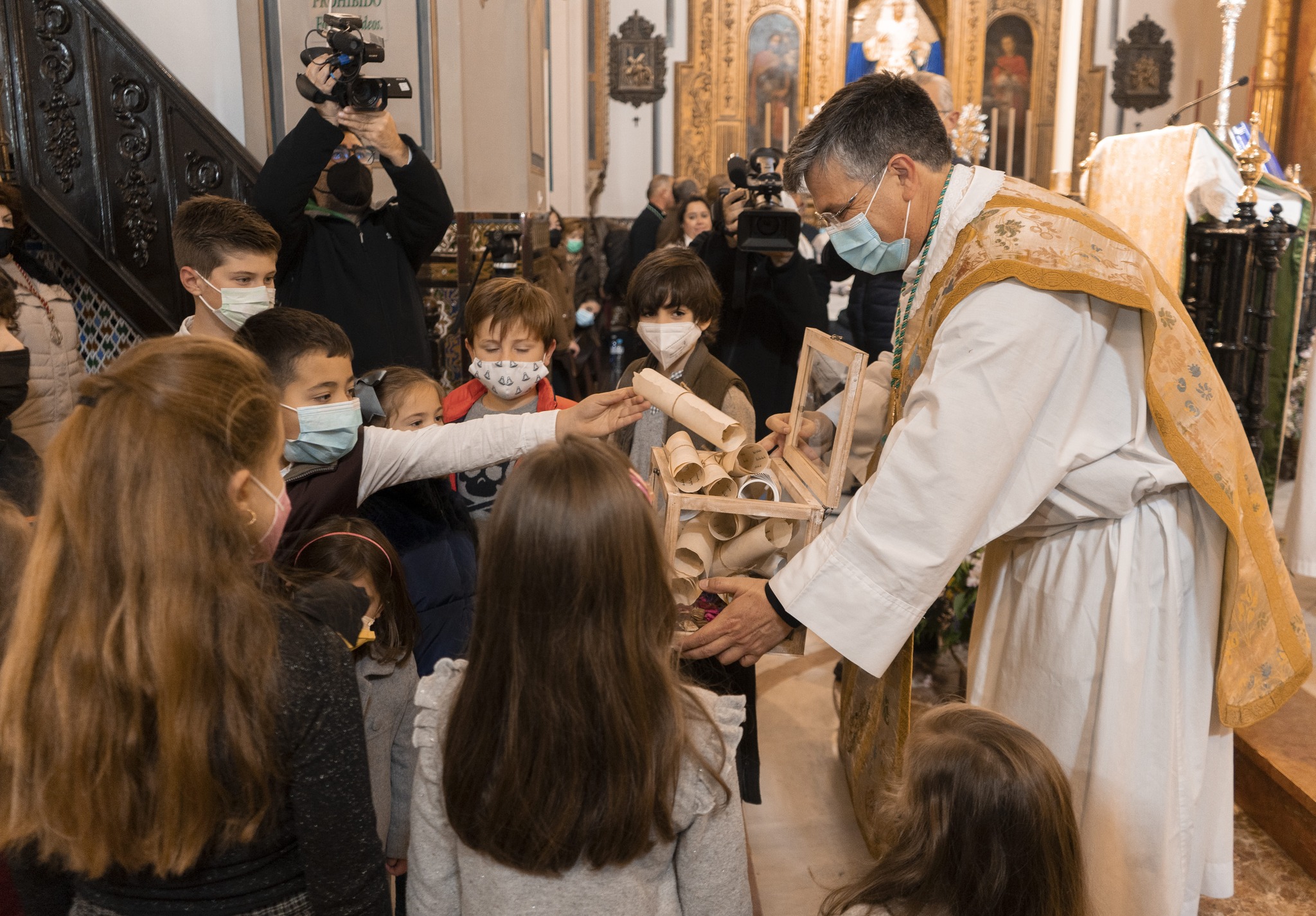 Fiesta de la Luz Presentación de los niños a la Virgen del Rocío 2022 |  