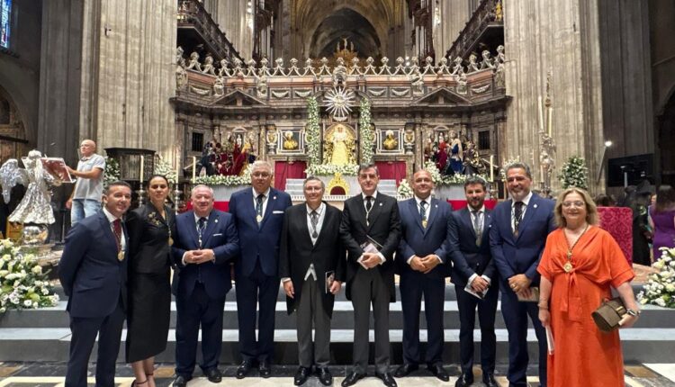 Coronacion canónica de la Virgen del Rocío de penitencia coronada de la Hermandad de la Redención.