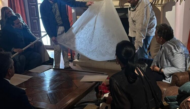 Hermandad de La Línea de la Concepción – Presentación de un proyecto de traje completo para la Virgen del Rocío